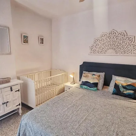 Beachfront Madrid 709 Apartment