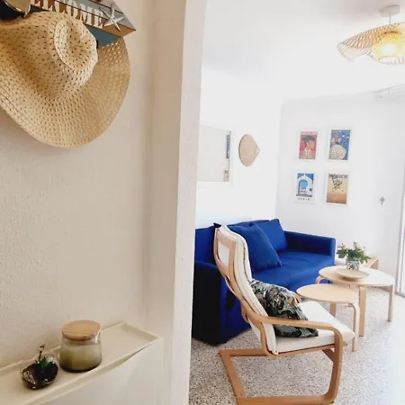 Beachfront Madrid 709 *